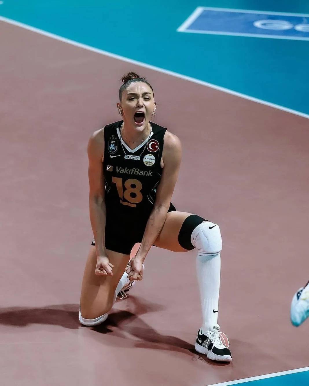 Zehra Güneş "Kızlara hep söylüyorum" diyerek açıkladı 11